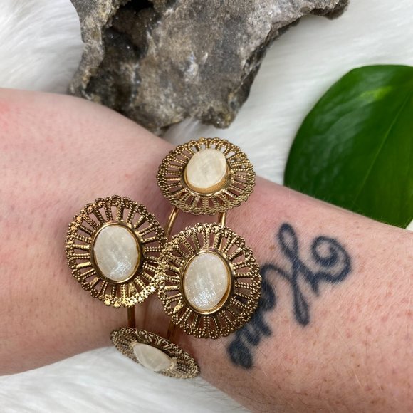 Hinged Cuff Bracelet Plastic Cabochons - Picture 7 of 8